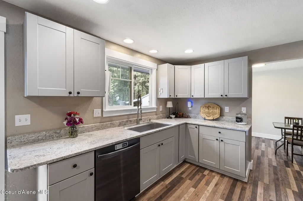 109 E Alvis Road Hayden ID 83835