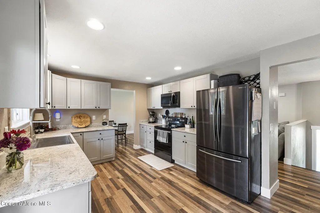 109 E Alvis Road Hayden ID 83835