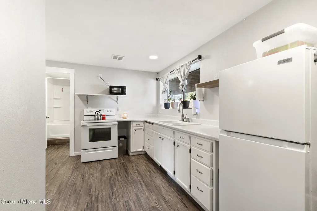 109 E Alvis Road Hayden ID 83835
