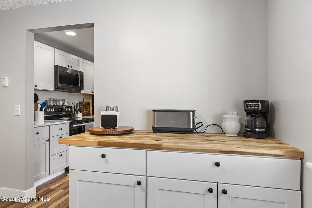 109 E Alvis Road Hayden ID 83835
