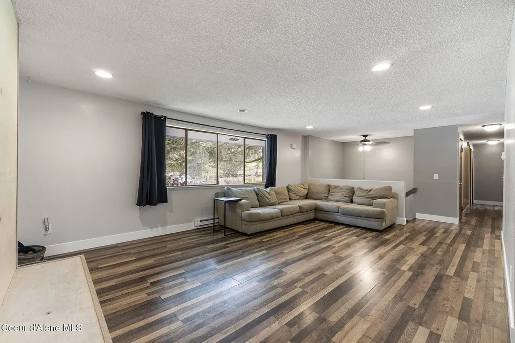 109 E Alvis Road Hayden ID 83835