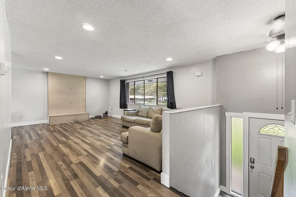 109 E Alvis Road Hayden ID 83835