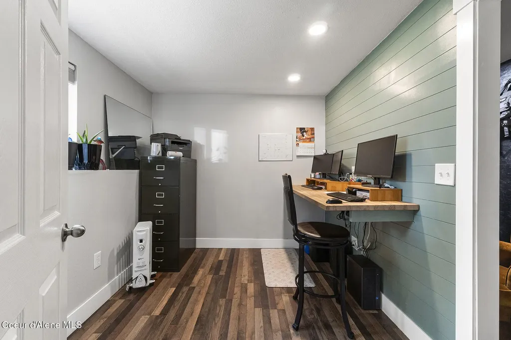 109 E Alvis Road Hayden ID 83835
