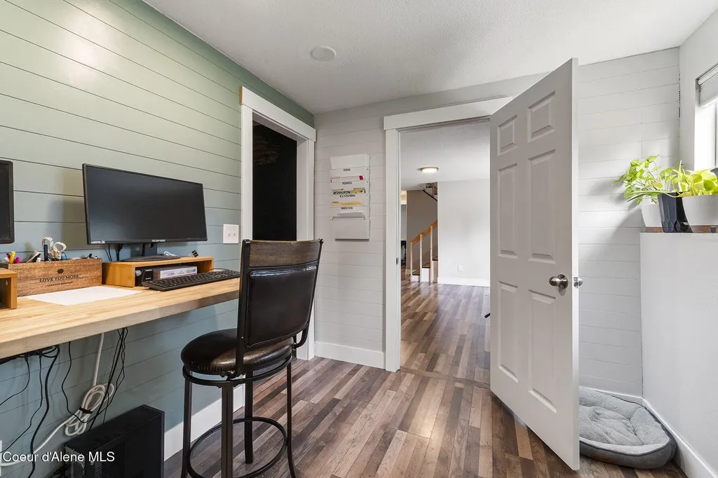 109 E Alvis Road Hayden ID 83835