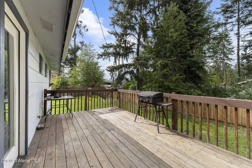 109 E Alvis Road Hayden ID 83835