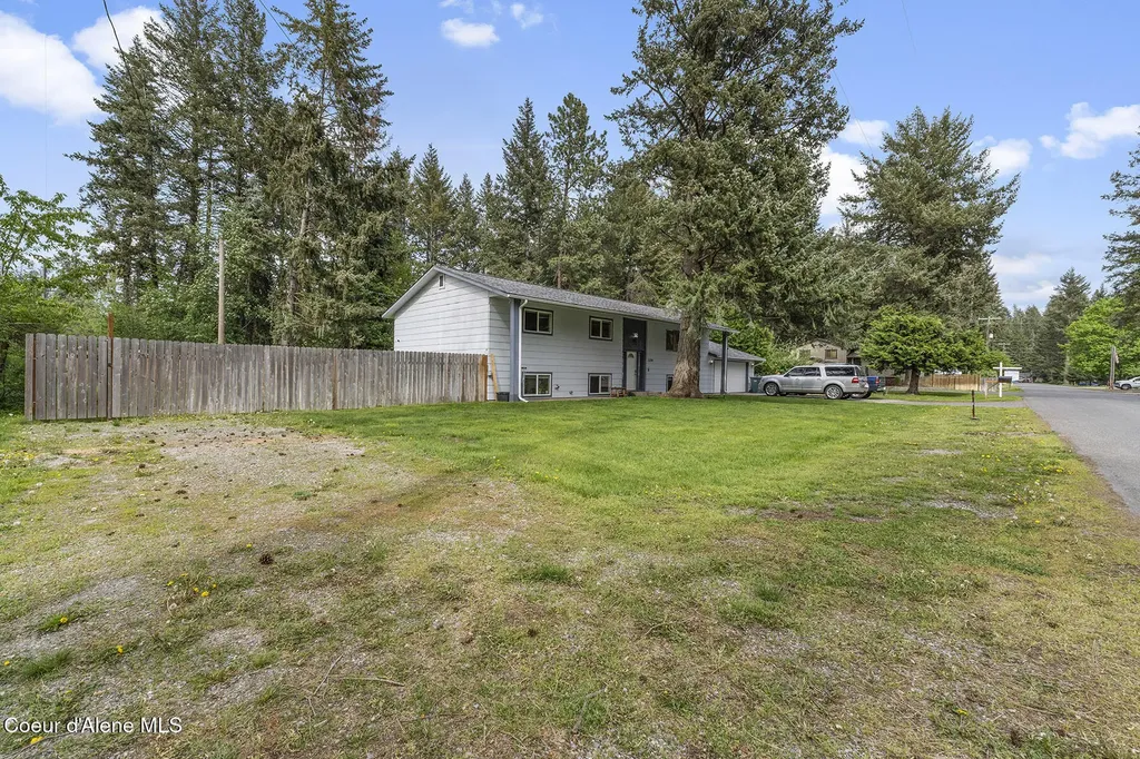109 E Alvis Road Hayden ID 83835
