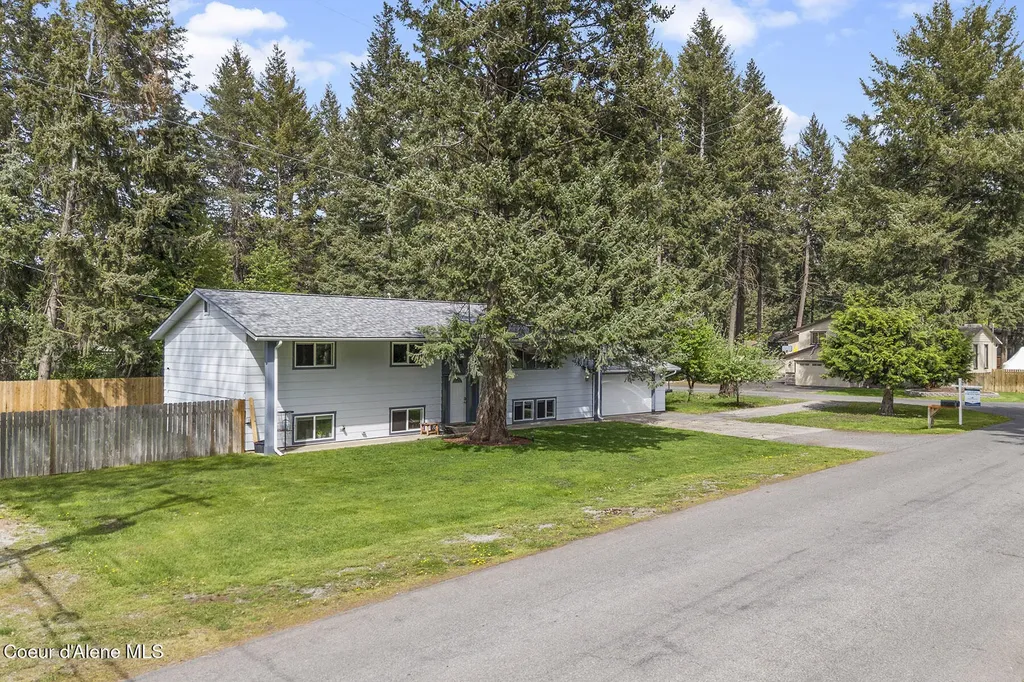 109 E Alvis Road Hayden ID 83835
