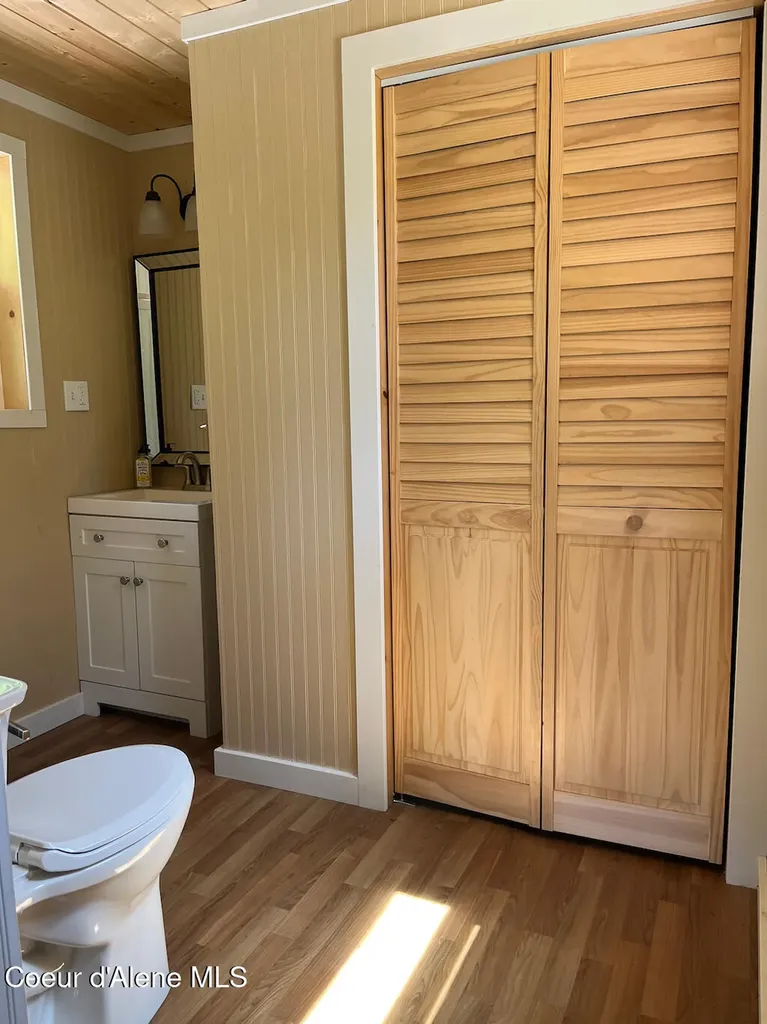 191 Sunset View Lane Hope ID 83836
