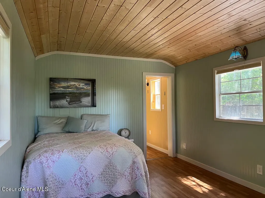191 Sunset View Lane Hope ID 83836