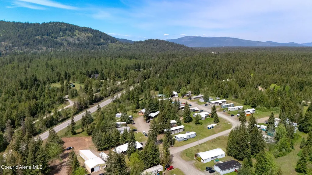 28128 N Highway 41 Spirit Lake ID 83869