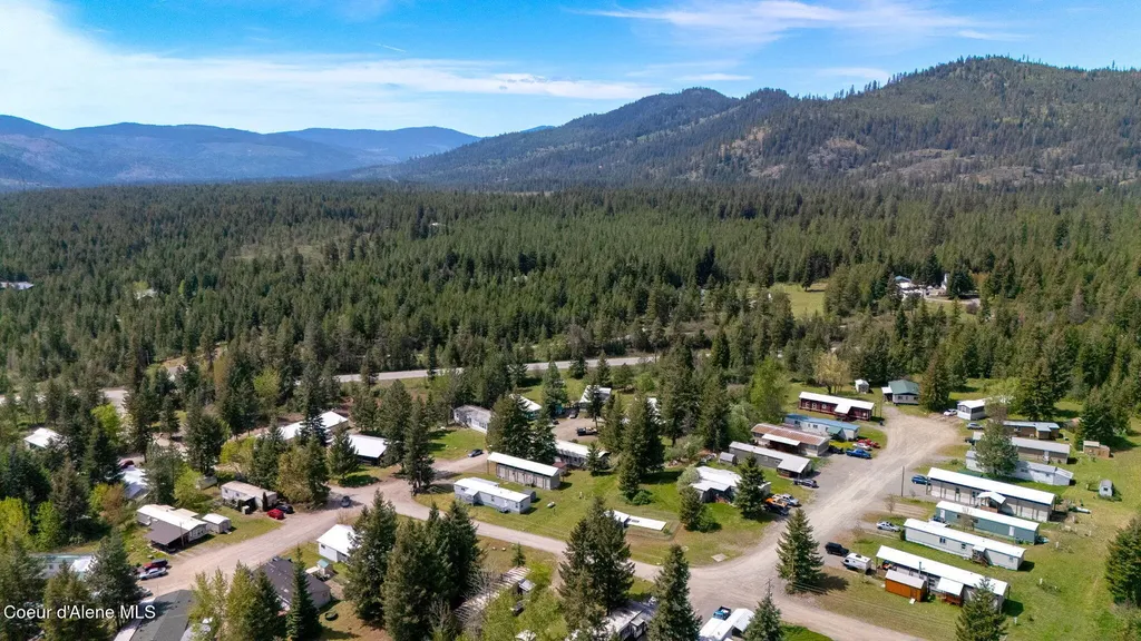 28128 N Highway 41 Spirit Lake ID 83869