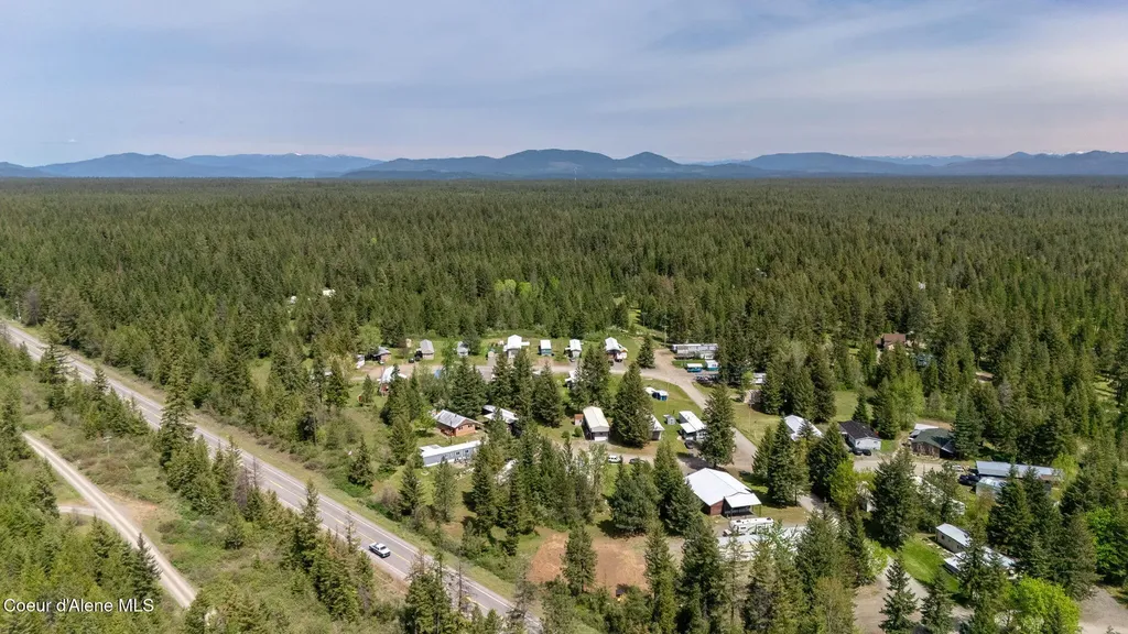 28128 N Highway 41 Spirit Lake ID 83869