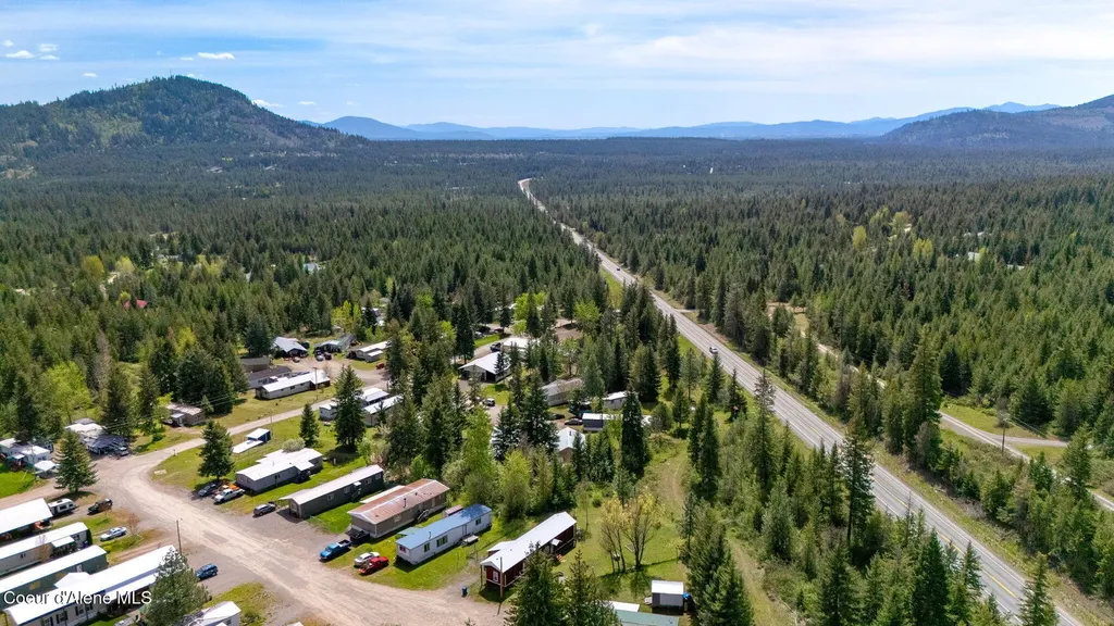 28128 N Highway 41 Spirit Lake ID 83869