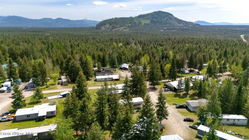28128 N Highway 41 Spirit Lake ID 83869
