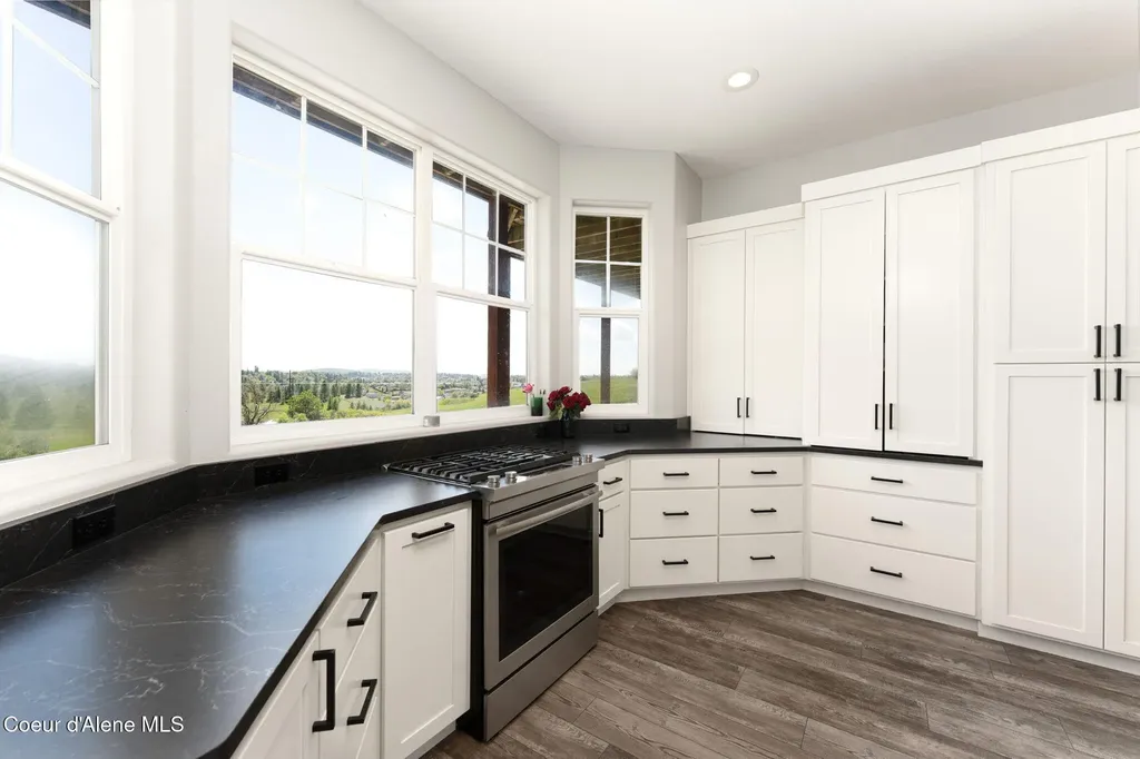 1673 Christopher Lane Moscow ID 83843
