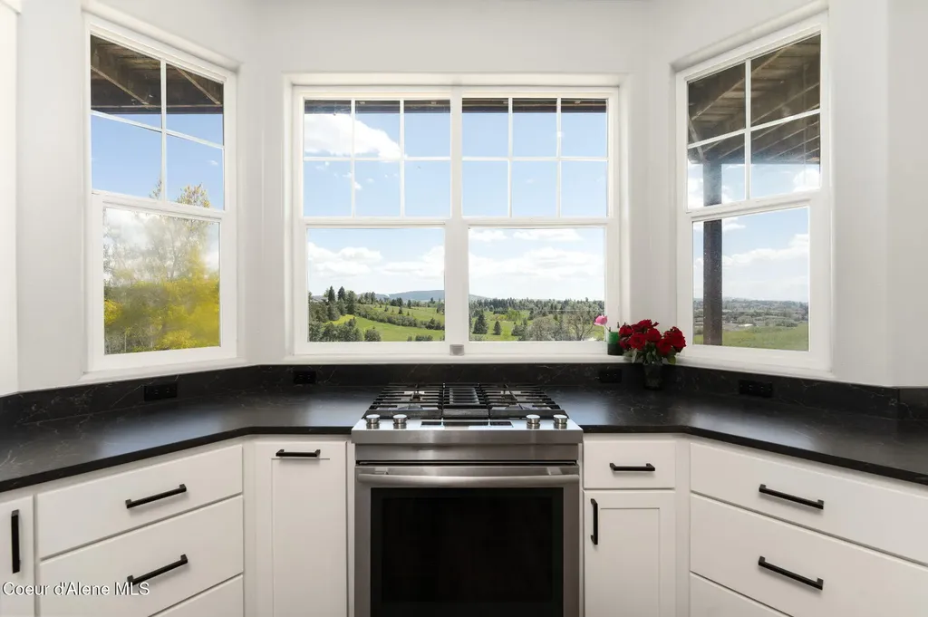 1673 Christopher Lane Moscow ID 83843