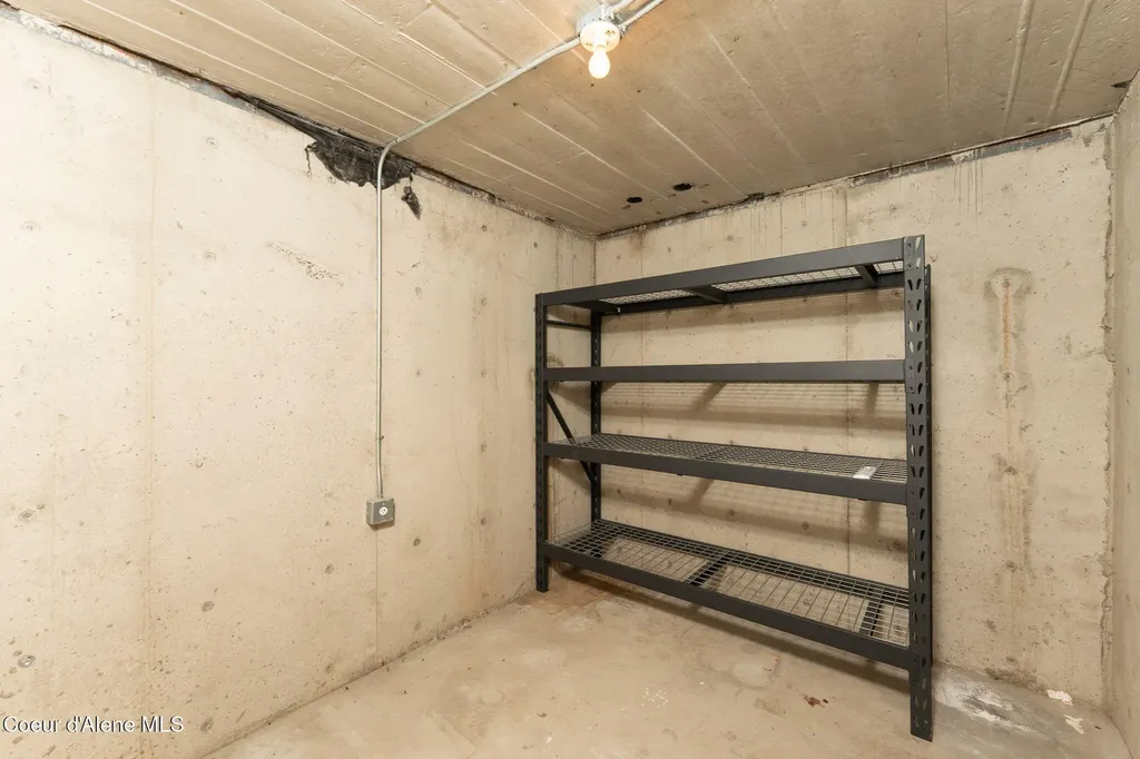 1673 Christopher Lane Moscow ID 83843