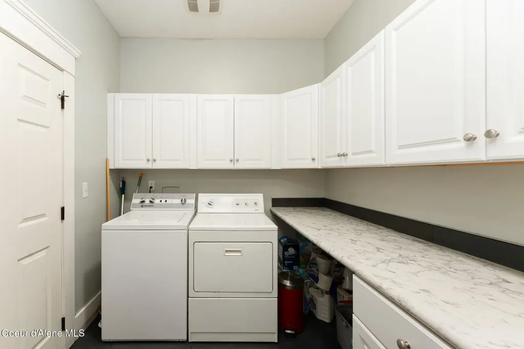 1673 Christopher Lane Moscow ID 83843