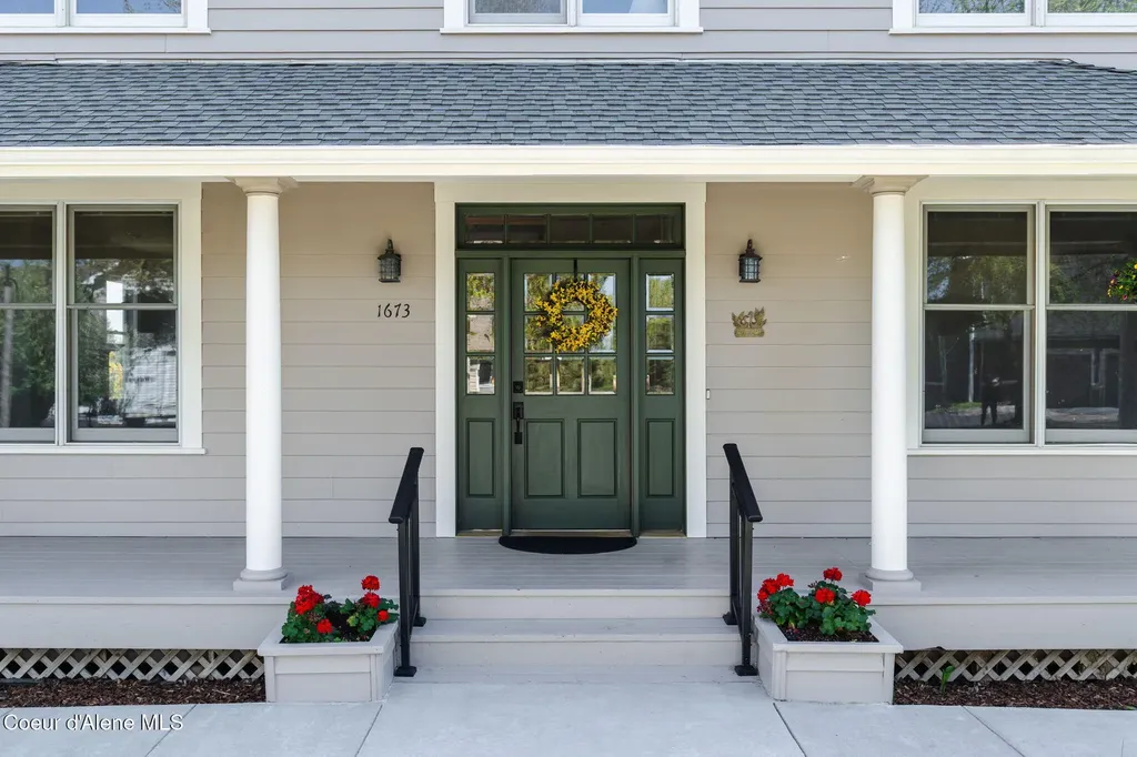 1673 Christopher Lane Moscow ID 83843