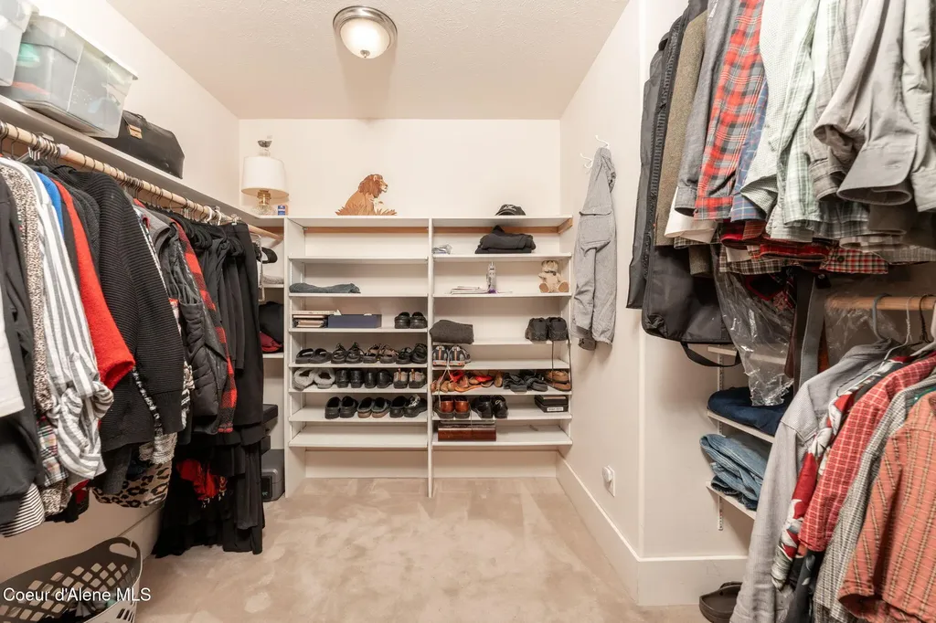1673 Christopher Lane Moscow ID 83843