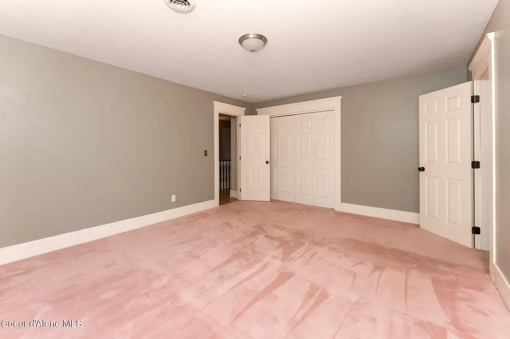 1673 Christopher Lane Moscow ID 83843