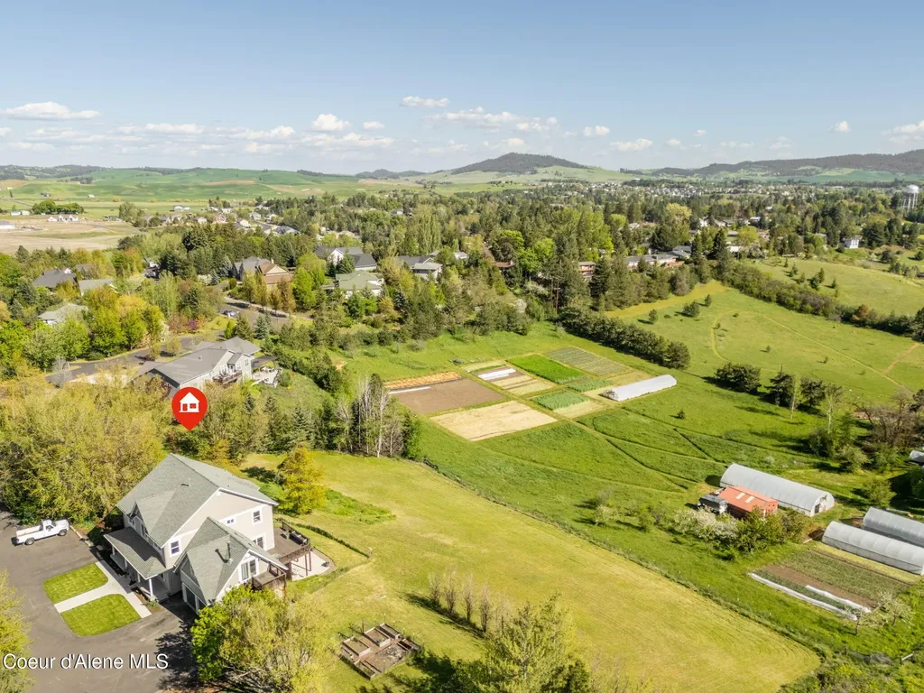 1673 Christopher Lane Moscow ID 83843