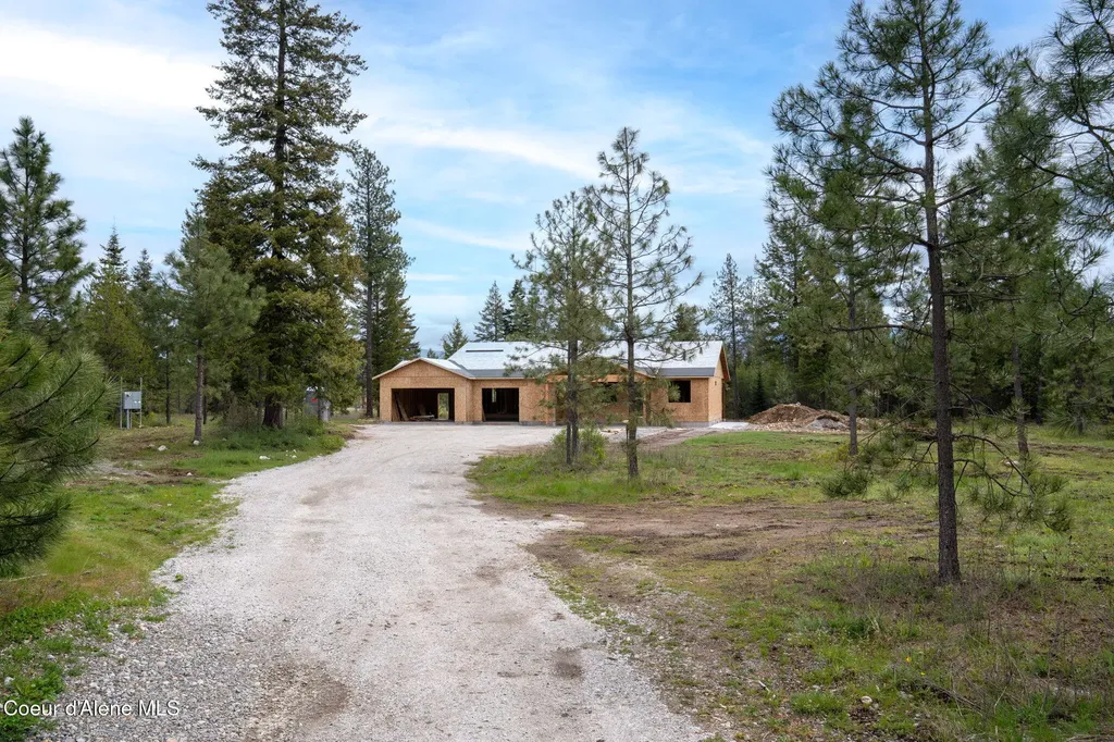 B1L1 Sylvan Road Athol ID 83801