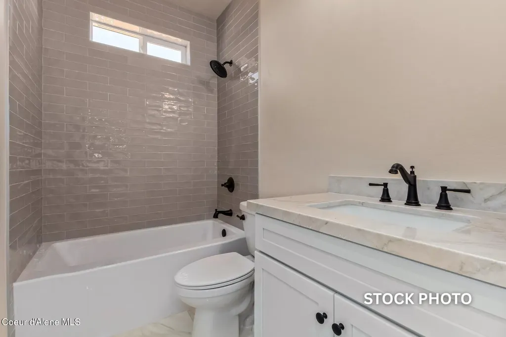 B1L1 Sylvan Road Athol ID 83801