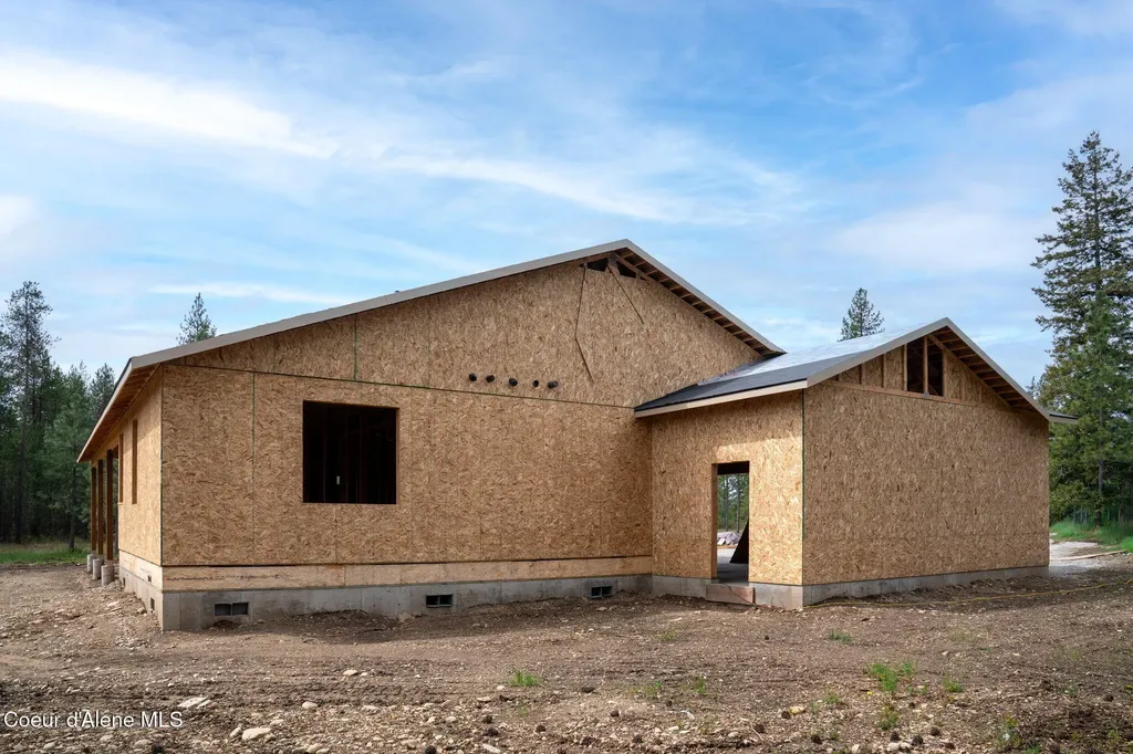 B1L1 Sylvan Road Athol ID 83801