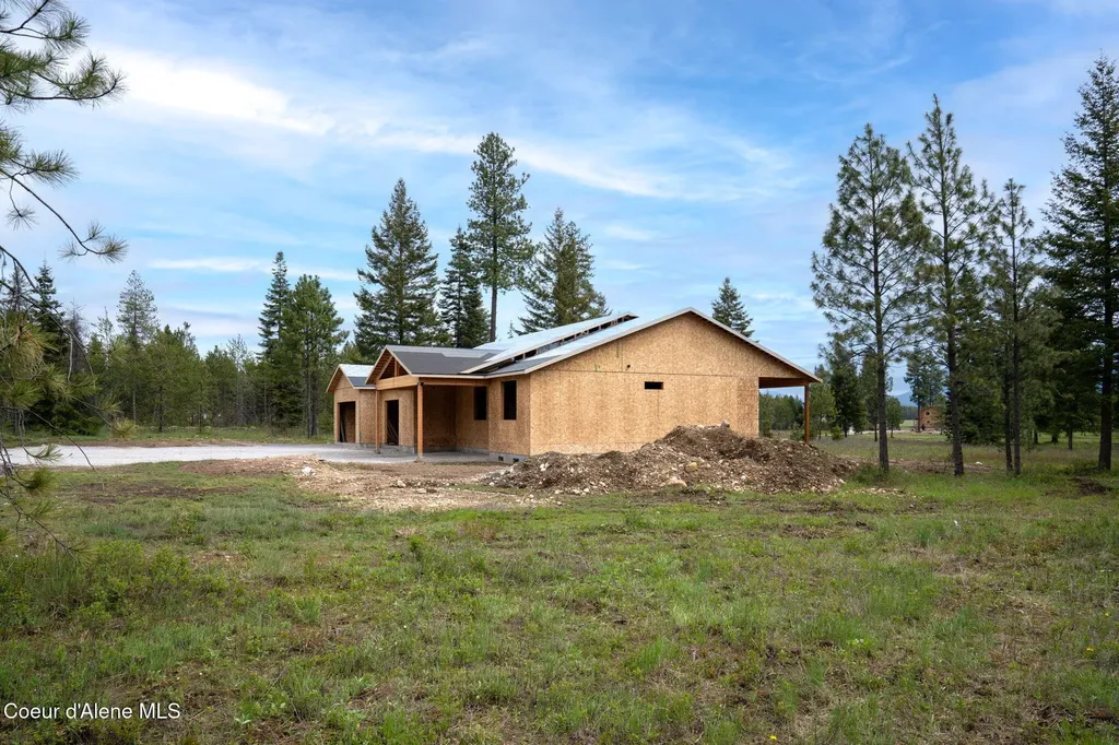 B1L1 Sylvan Road Athol ID 83801