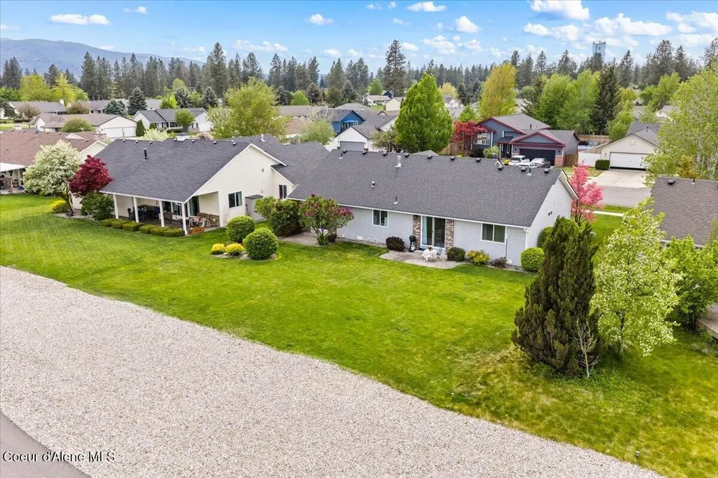 2720 N Sand Trap Way Post Falls ID 83854