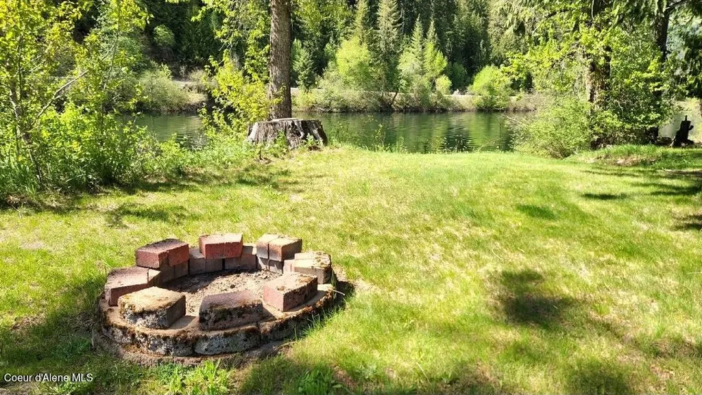248 Cedar Grove Lane St. Maries ID 83861
