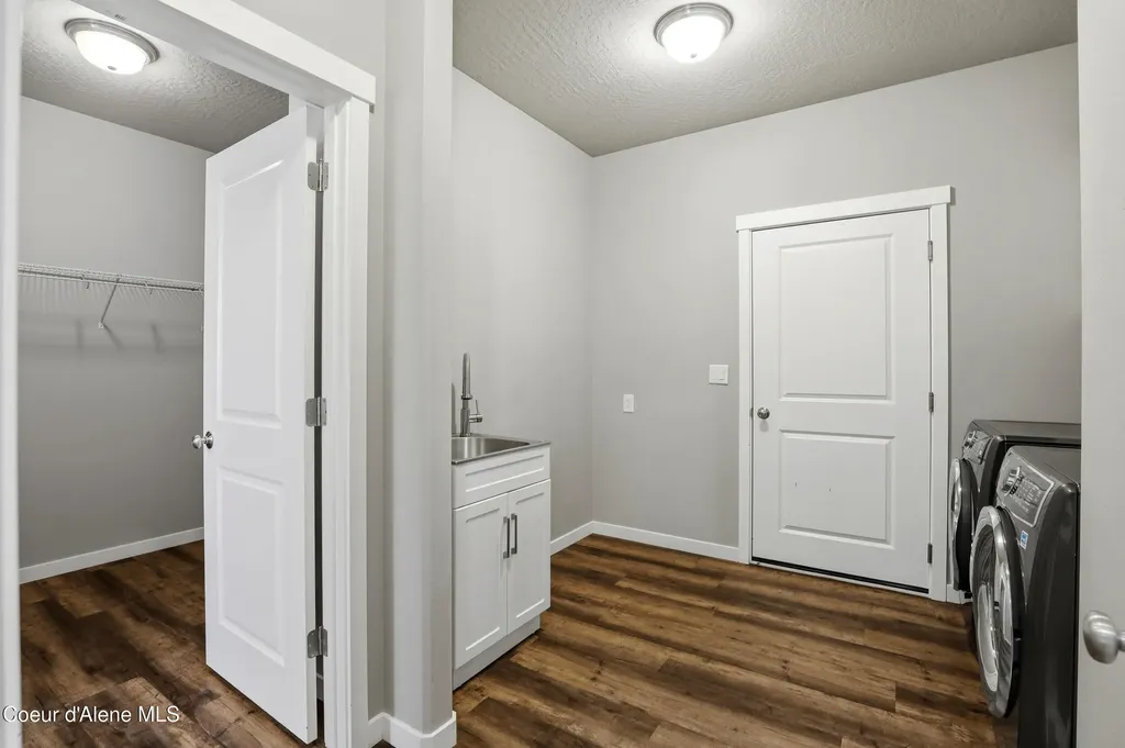 1880 W Alsea Loop Post Falls ID 83854