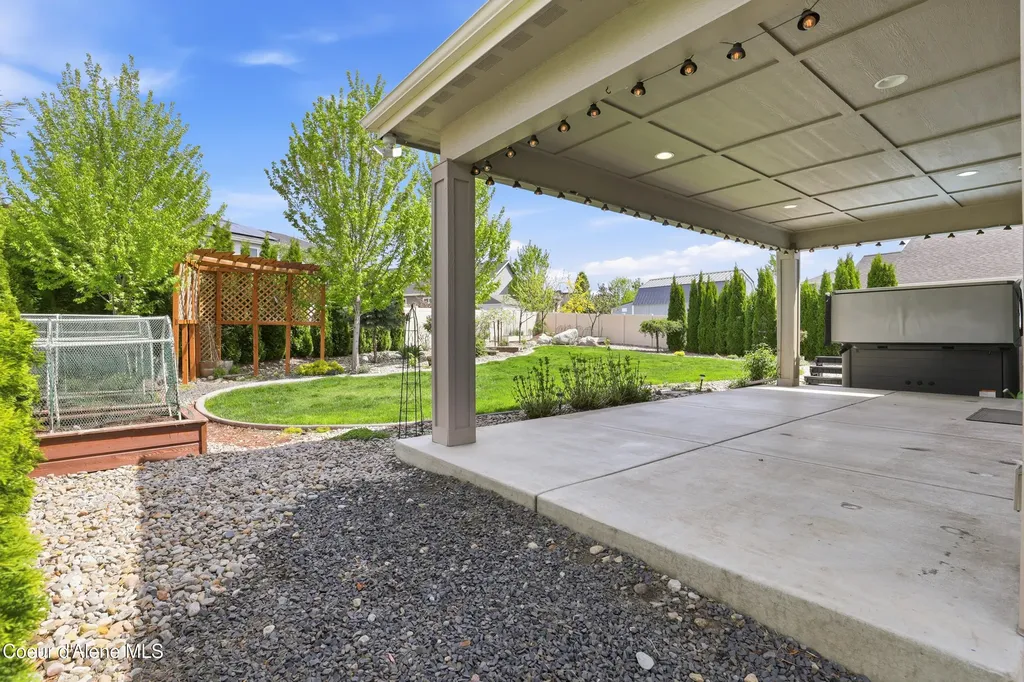 1880 W Alsea Loop Post Falls ID 83854