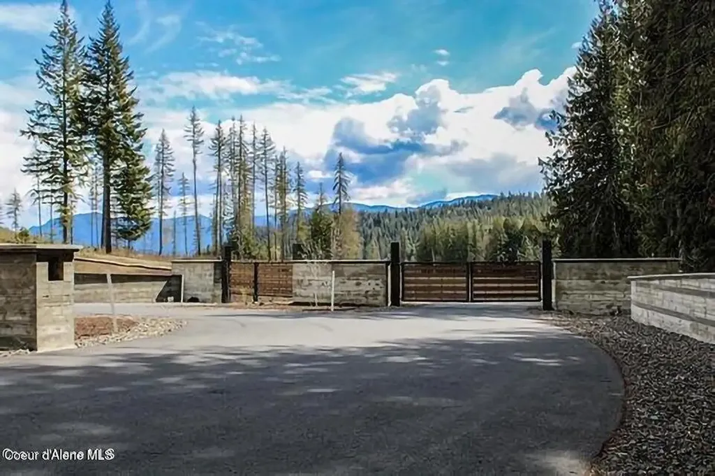 Tract 4 North Camp Bay Road Sagle ID 83860