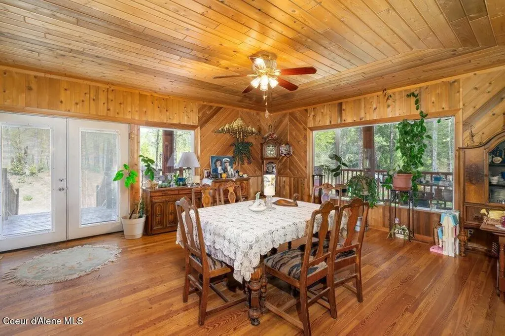 784 Twin Rivers Road Athol ID 83801