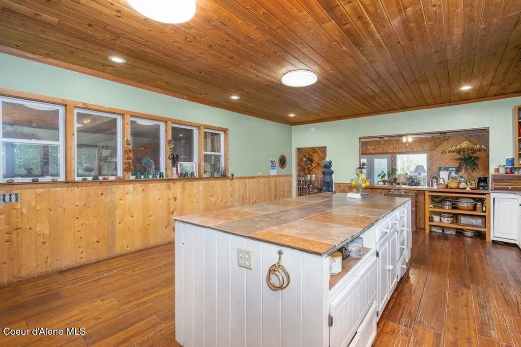 784 Twin Rivers Road Athol ID 83801