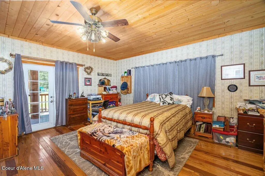 784 Twin Rivers Road Athol ID 83801