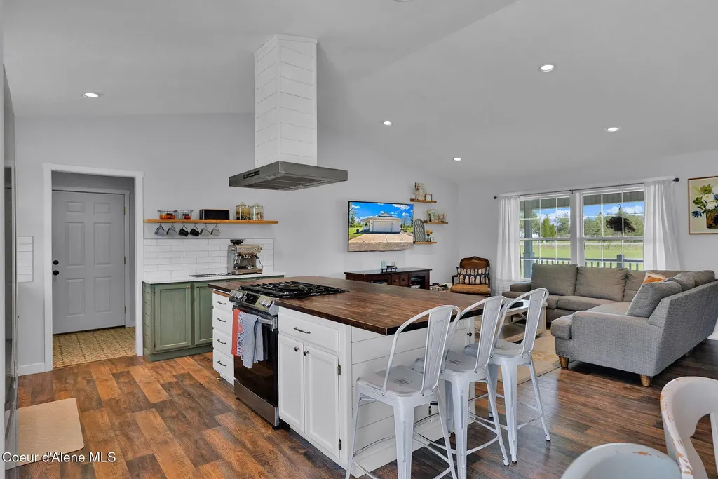 26731 N Bitterroot Court Athol ID 83801