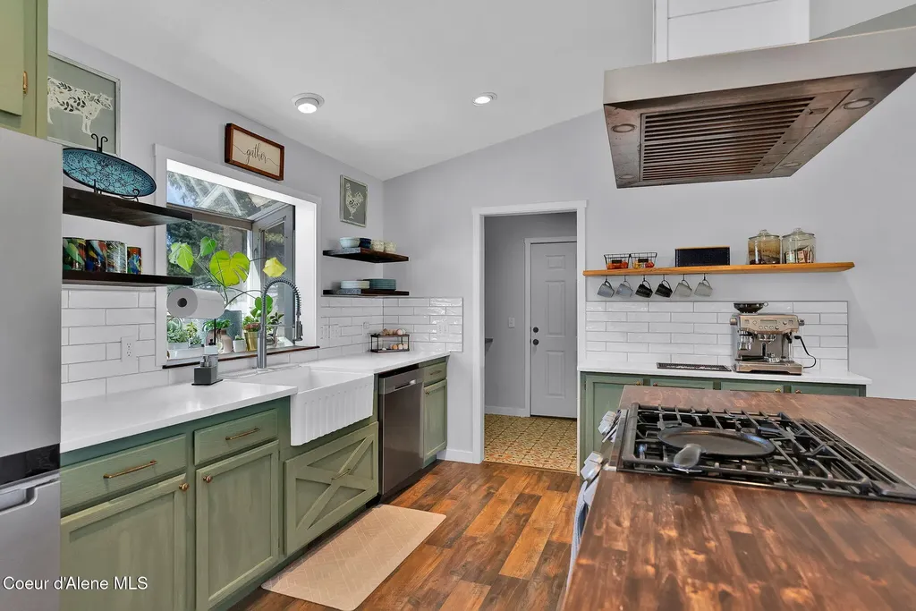 26731 N Bitterroot Court Athol ID 83801
