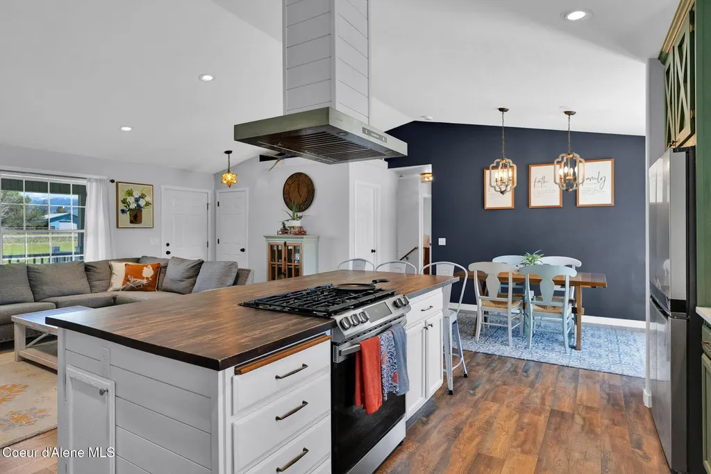 26731 N Bitterroot Court Athol ID 83801