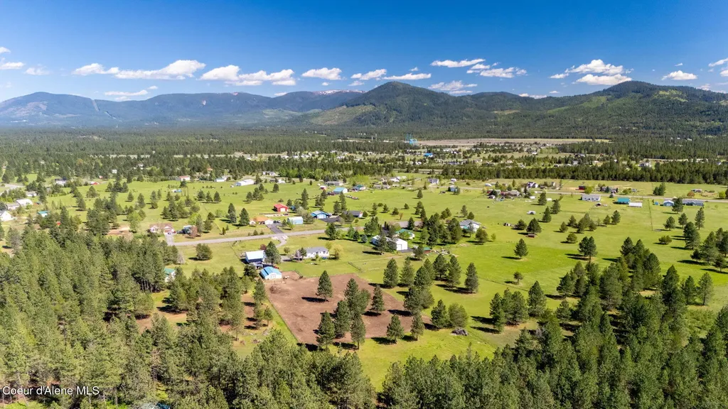 26731 N Bitterroot Court Athol ID 83801