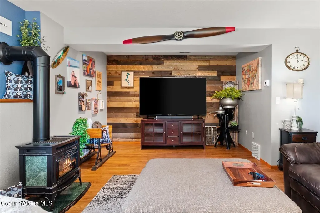 507 W Harmon Avenue Worley ID 83876