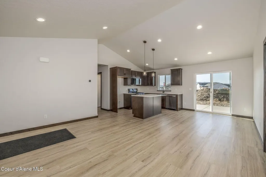 11723 N Simmons Lane Rathdrum ID 83858