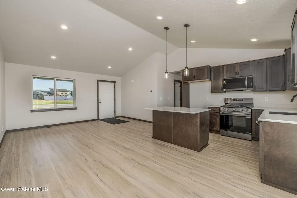 11723 N Simmons Lane Rathdrum ID 83858