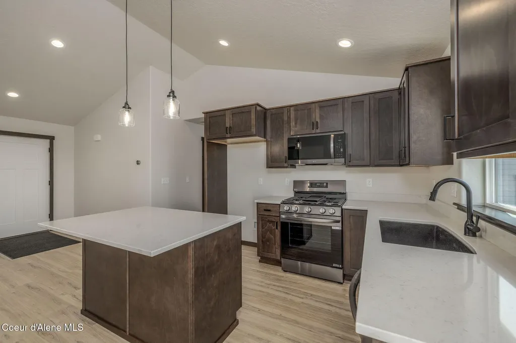 11723 N Simmons Lane Rathdrum ID 83858