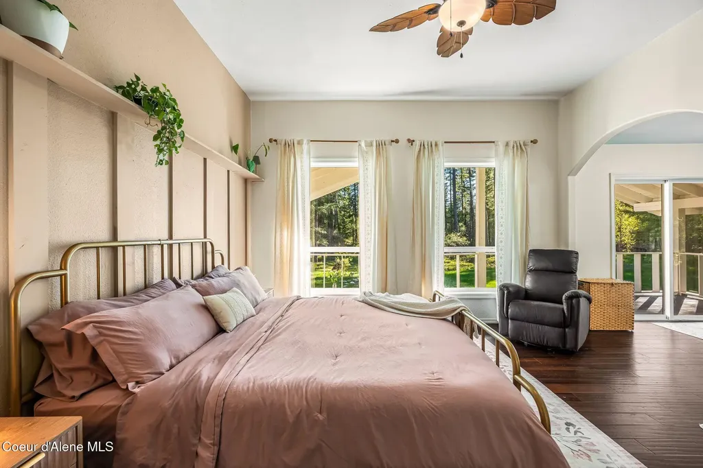 883 Mountain View Road Clark Fork ID 83811