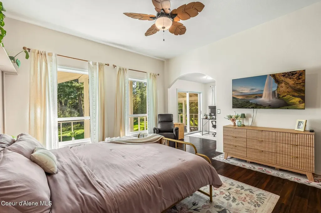 883 Mountain View Road Clark Fork ID 83811