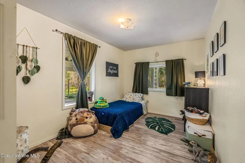 883 Mountain View Road Clark Fork ID 83811