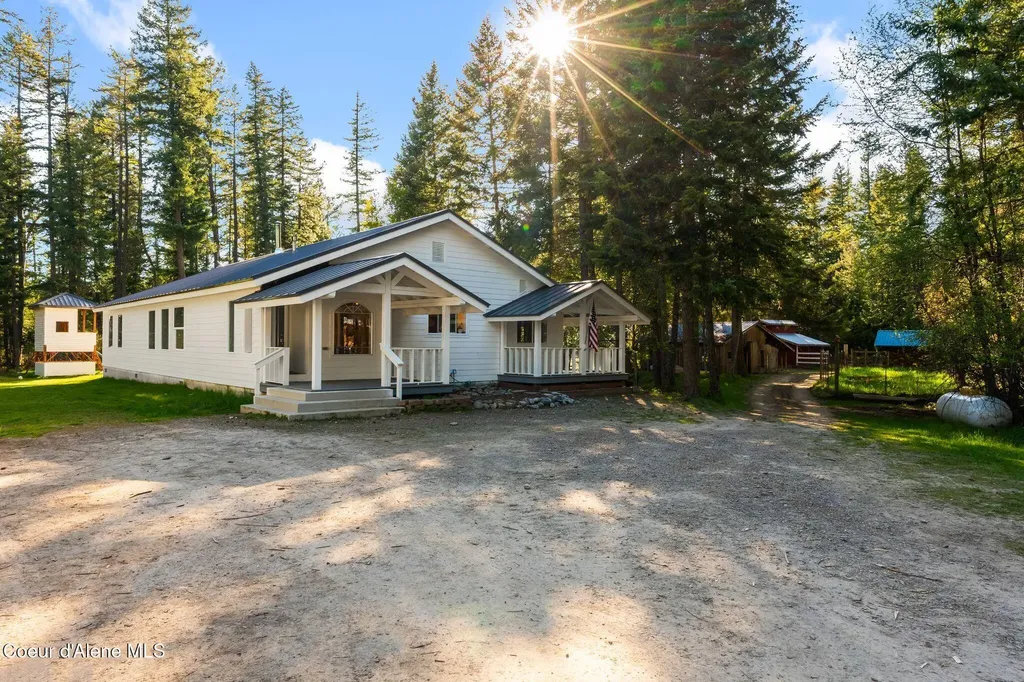 883 Mountain View Road Clark Fork ID 83811